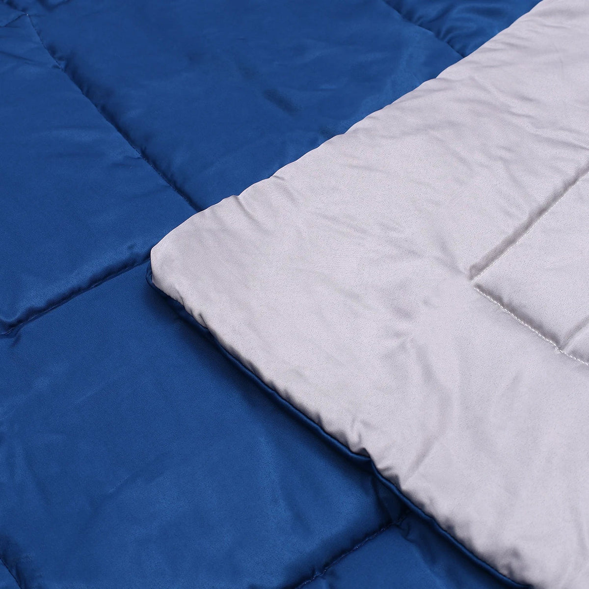 Cozy Light Blue Comforter – (Queen Size)