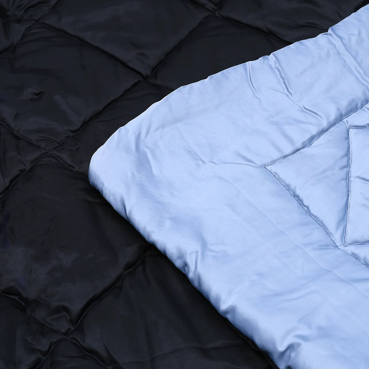 Cozy Dark Blue Comforter – (Queen Size)