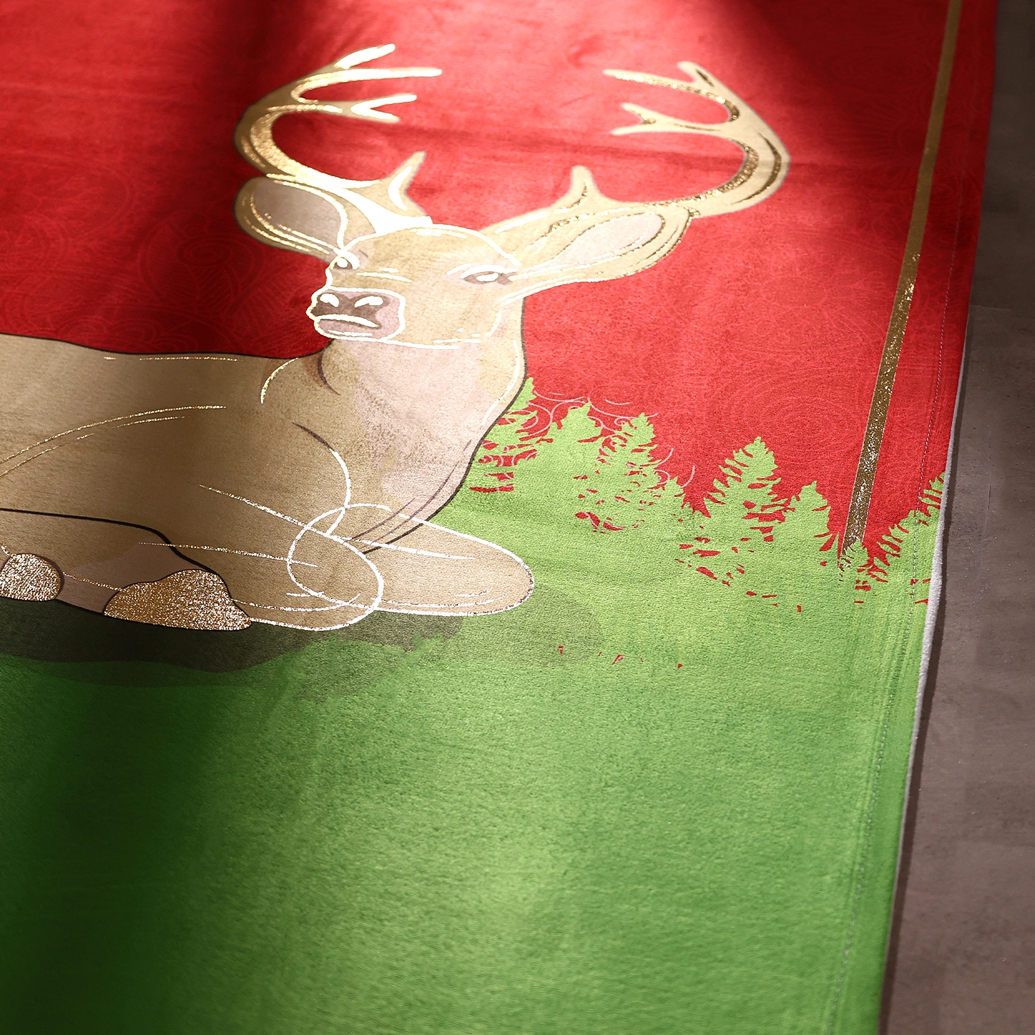Crimson Stag Royale Carpet - Image 3