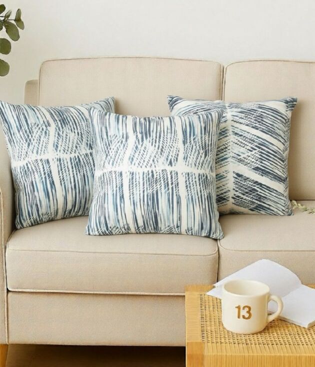 Abstract crossline pattern cushion covers